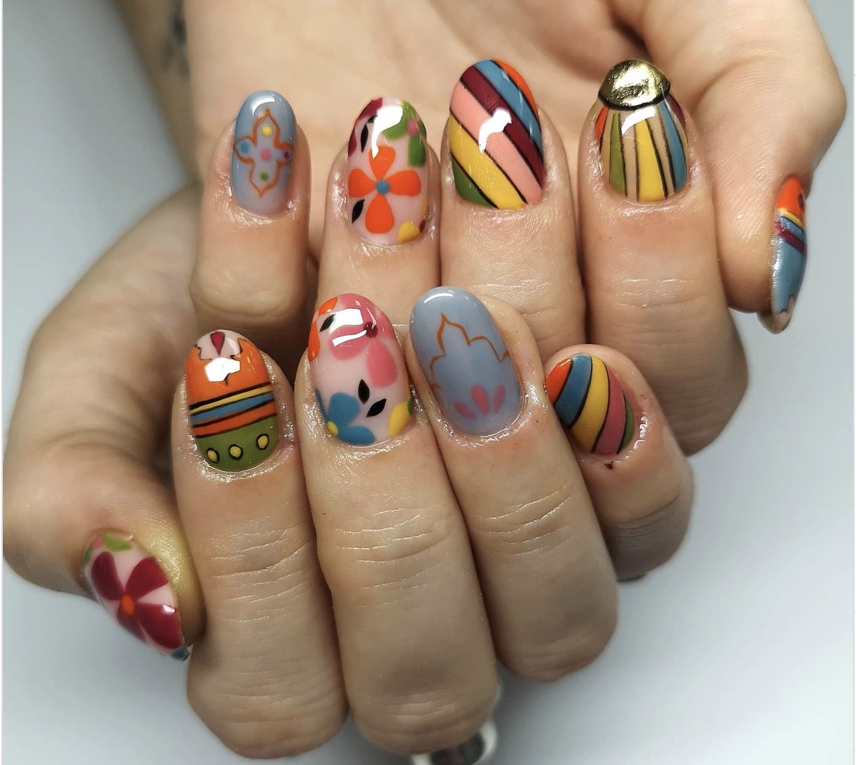 70s Vibrant Color Nails