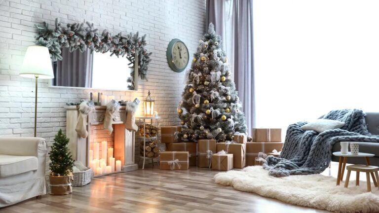15 Minimalist Christmas Tree Ideas for a Modern Home
