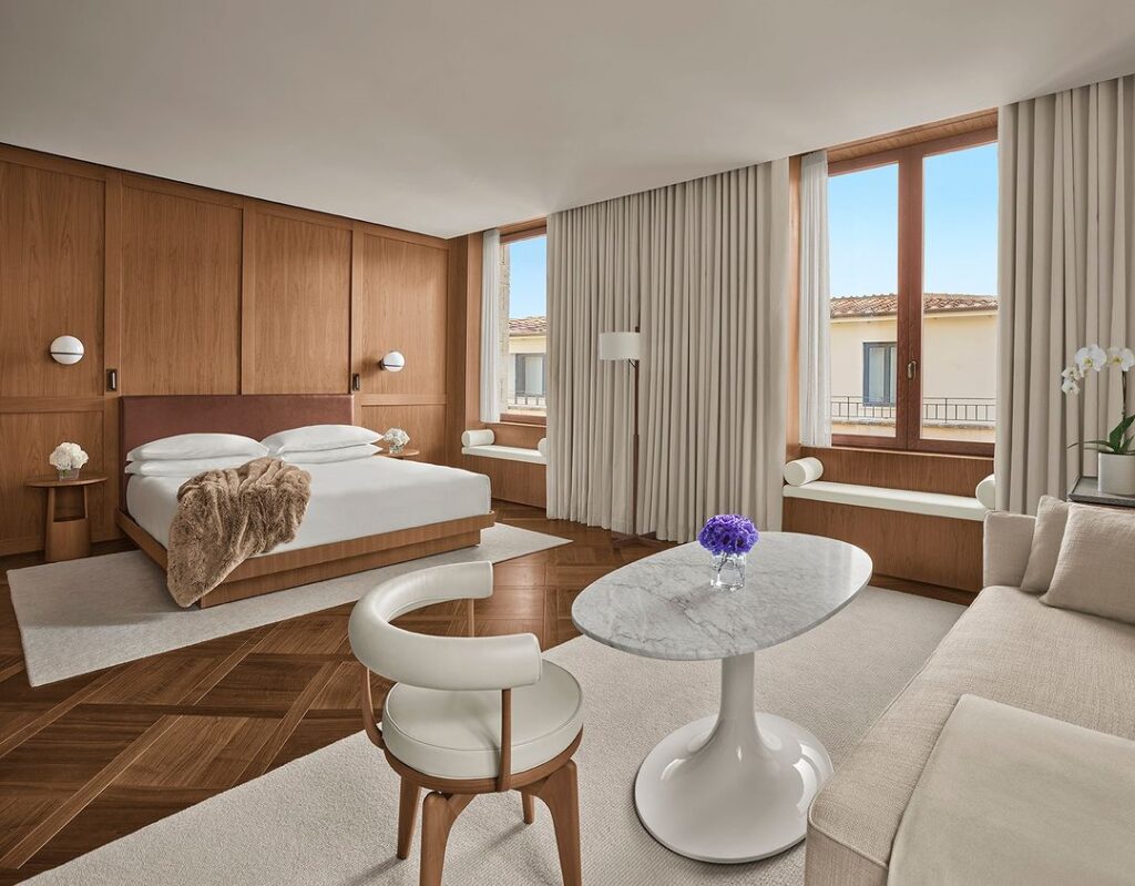 Modern Luxury Hotel Room Design