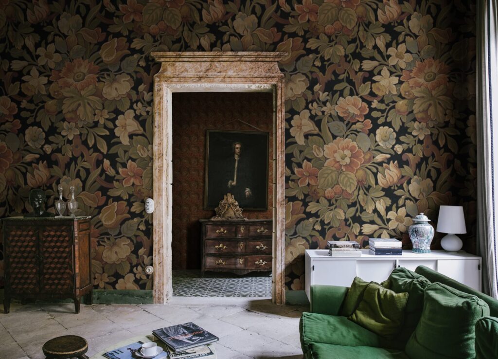 Victorian Wallpaper