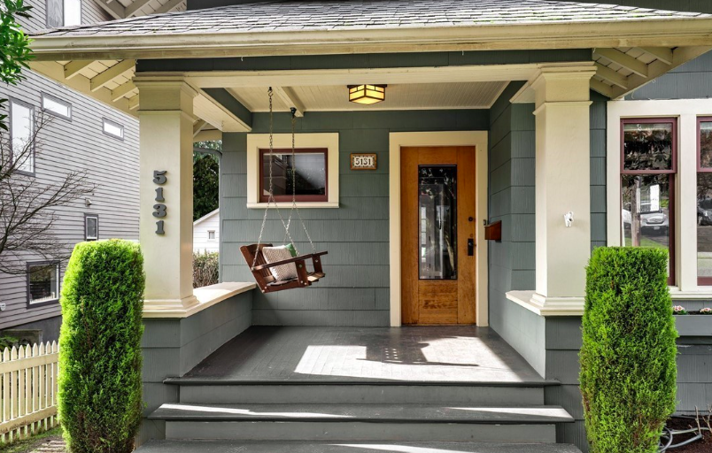 Craftsman Frontporch Entryway