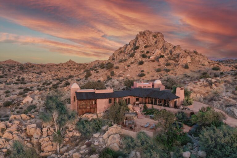 Lost Moon Ranch: A Dreamy Desert Getaway and Bohemian Retreat