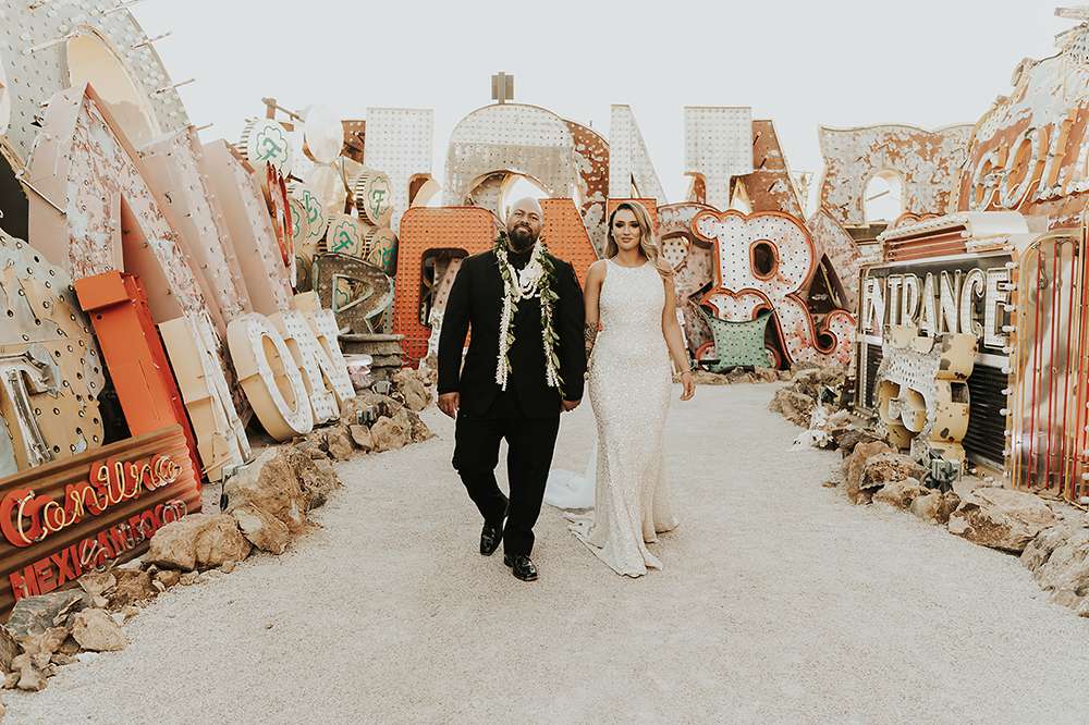 Unique Wedding Venue Las Vegas Neon Museum Jaimey Photography E801a6a86a17413c9af5bf1268cb9313